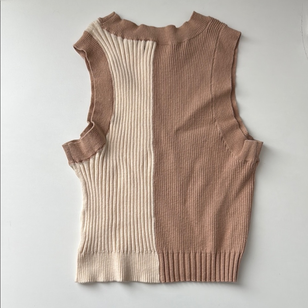 Kendall and Kylie Two-Tone Sleeveless Knit Top - Picture 3 of 3